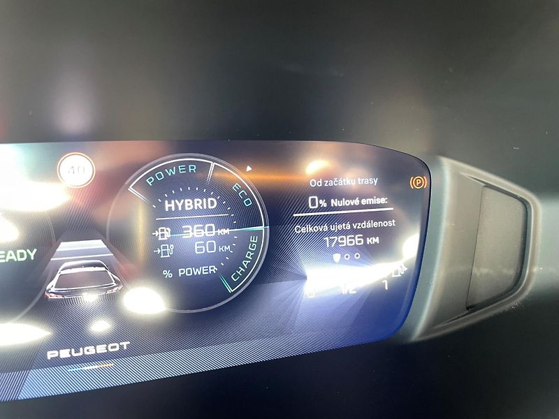 Peugeot 408 (2025) GT Plug-in Hybrid 225k e-EAT8 - fotka 7 z 7
