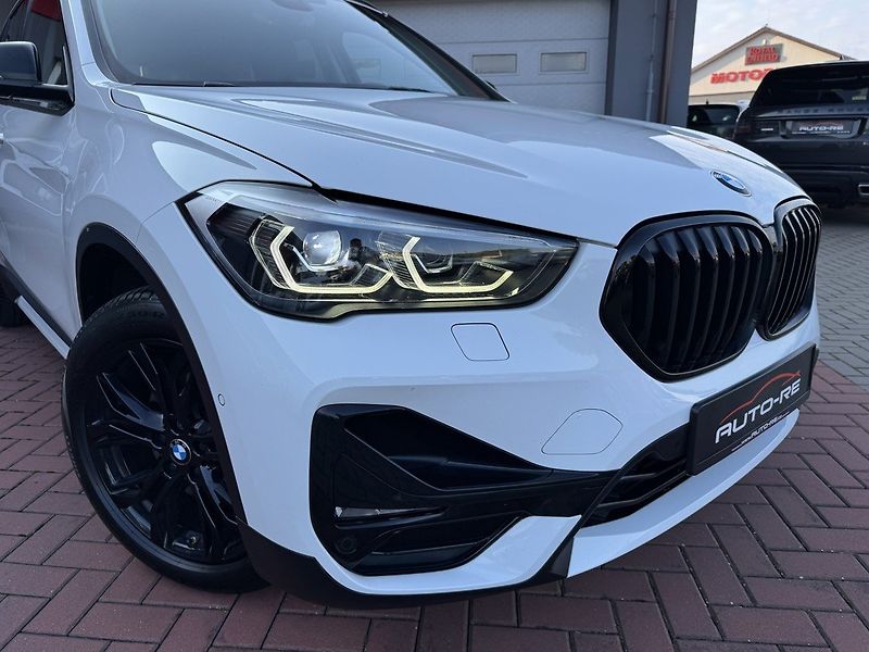 BMW X1 (2020) 2.0d Xdrive Navi 4x4 LED - fotka 40 z 50
