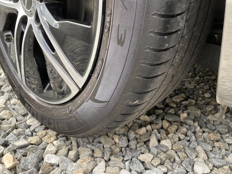 Mercedes-Benz Třídy C C 400 COUPE 4MATIC 51.000KM - fotka 49 z 149