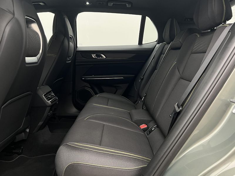 Lynk & Co 01 CORE PHEV AUT CZ 1.maj - fotka 6 z 48