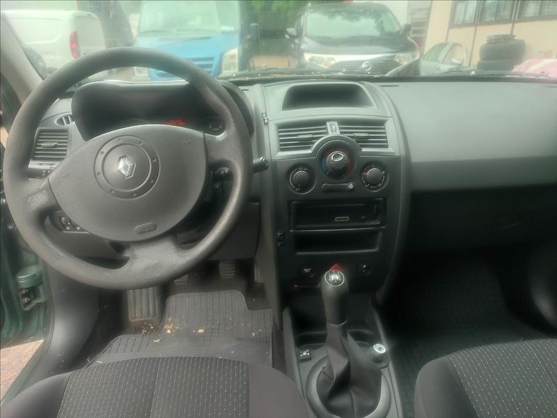 Renault Mégane 1,4 LPG - nová bomba  pravidel - fotka 9 z 9