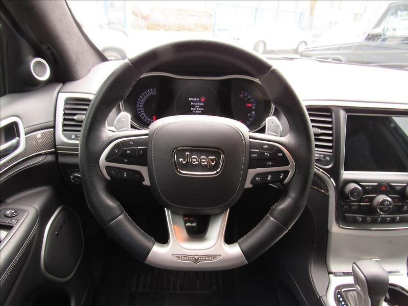 Jeep Grand Cherokee 6,2 V8 HEMI Trackhawk 527kW - fotka 13 z 37