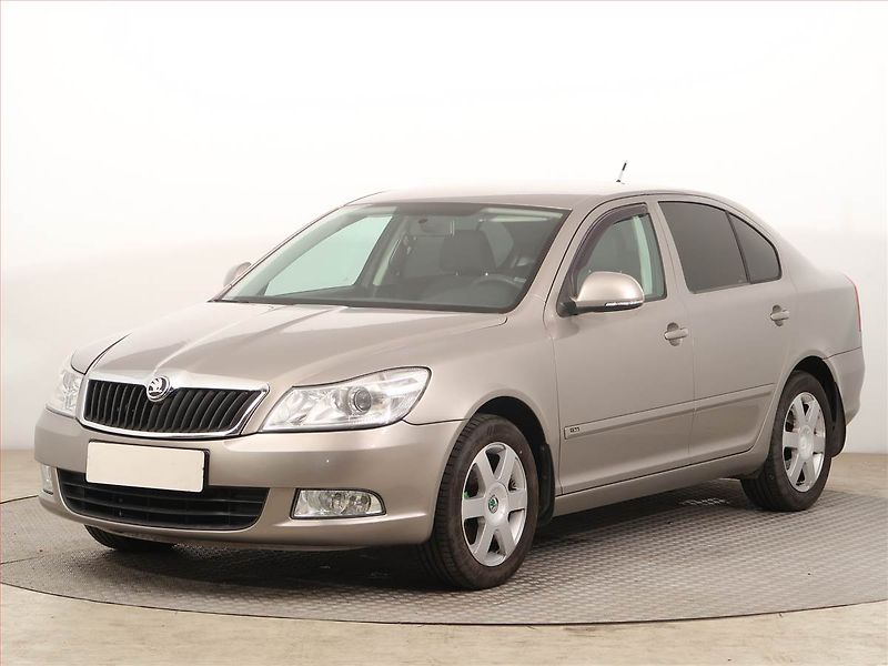 Škoda Octavia (2011) Ambition 1.2 TSI - fotka 2 z 13