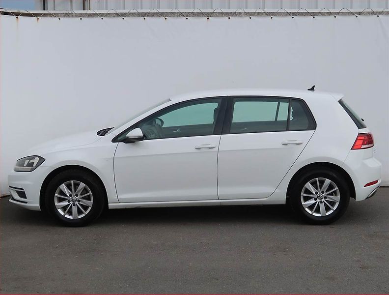 Volkswagen Golf (2018) Comfortline 1.4 TSI, Tempomat - fotka 3 z 17