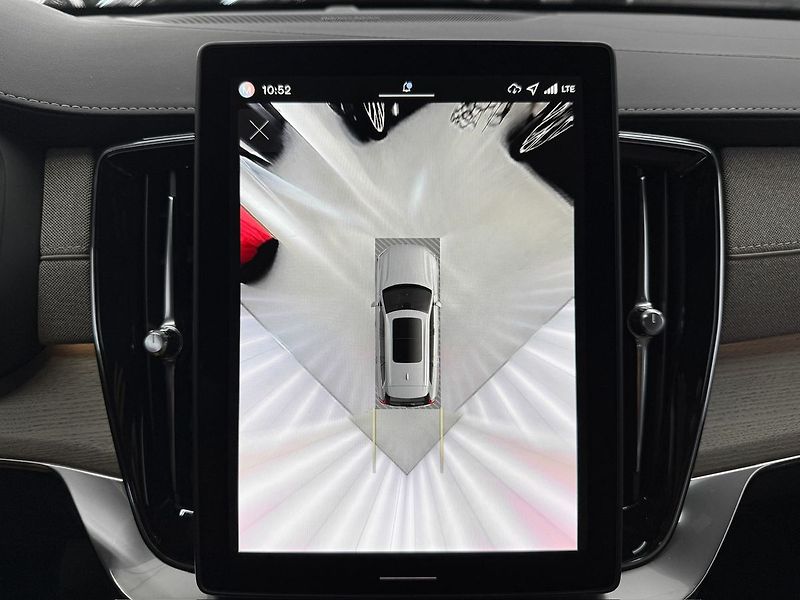 Volvo XC90 B5 AWD PLUS DARK, PANORAMA, H& - fotka 15 z 33