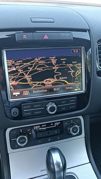 Volkswagen Touareg 3,0TDi 176kW Nové v ČR - fotka 13 z 44