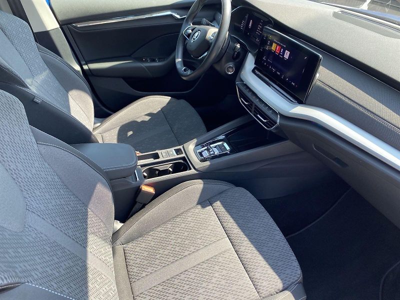 Škoda Octavia (2023) Combi 2.0 TDI DSG Style+ - fotka 11 z 33