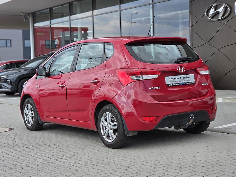 Hyundai ix20 (2014) 1,4i 66kW - fotka 3 z 16