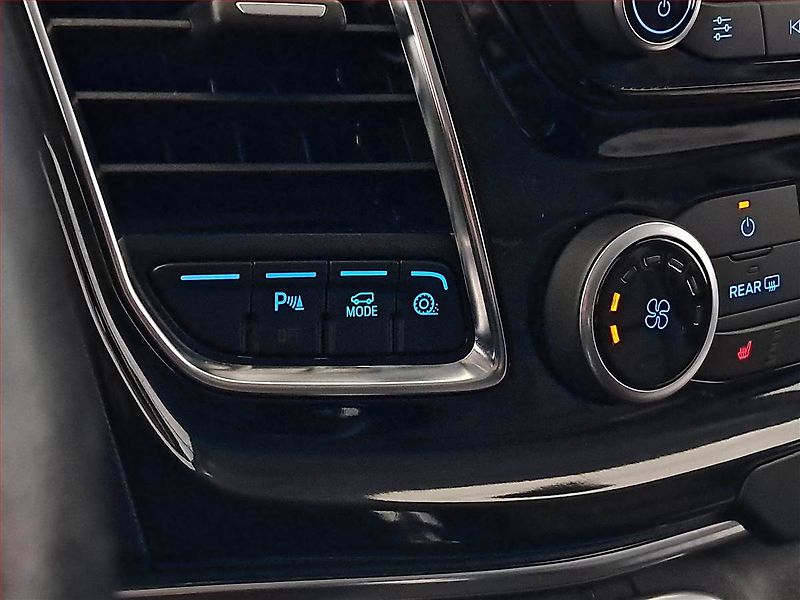 Ford Tourneo Custom (2021) Titanium 2.0 EcoBlue mHEV, ČR - fotka 20 z 21