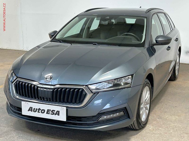Škoda Octavia (2020) 2.0TDi, LED, navi, kamera - fotka 3 z 17