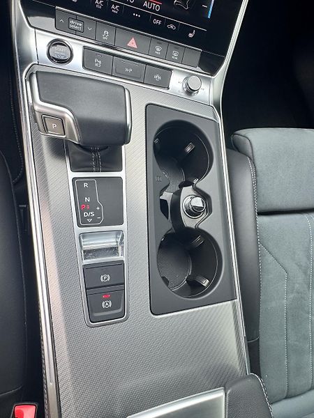 Audi A6 (2024) Allroad 50 TDI quattro  - fotka 18 z 25