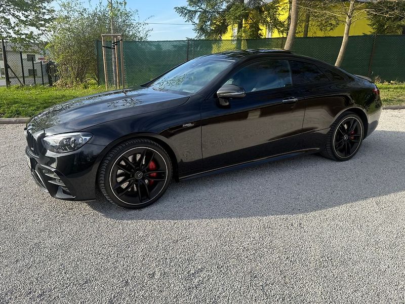 Mercedes-Benz Třídy E (2022) - fotka 74 z 91