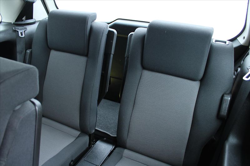 Opel Zafira 1.6i 74kW 7-MÍST TAŽNÉ ZAŘ. - fotka 11 z 19