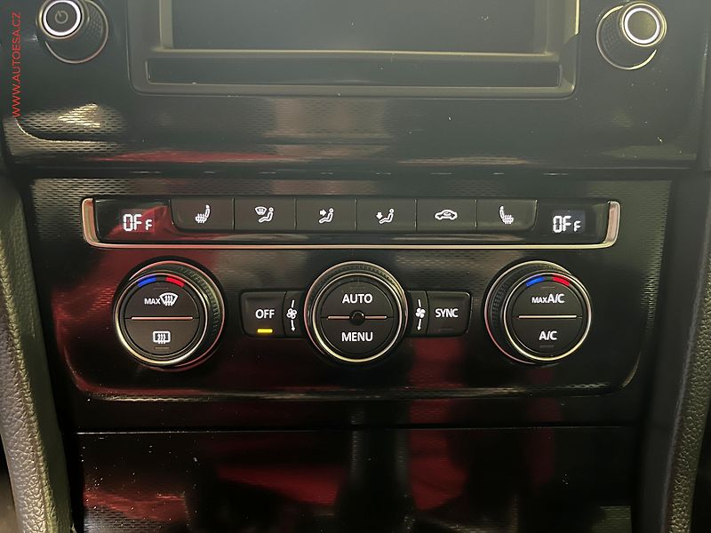 Volkswagen Golf (2016) 2.0 TDi, GTD, bixen, navi - fotka 14 z 17
