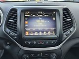Jeep Cherokee 147kW 4x4 LIMITED KŮŽE NAV - náhled 37