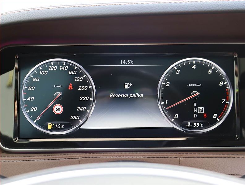 Mercedes-Benz Třídy S (2017) S 500 4MATIC - fotka 9 z 29