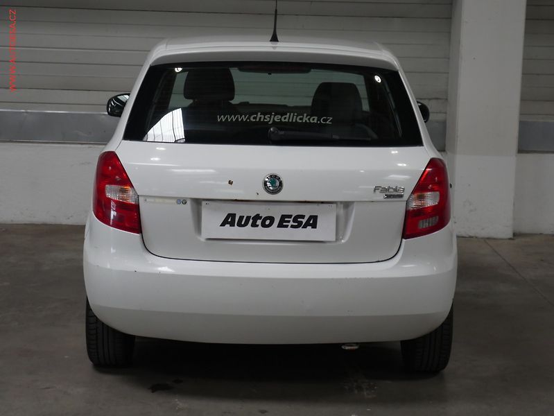 Škoda Fabia (2010) 1.2 TSI, ČR, AC - fotka 5 z 15