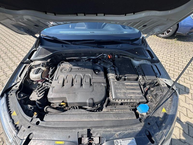 Škoda Octavia (2013) RS 2,0 TDI 135 KW DSG - fotka 43 z 47