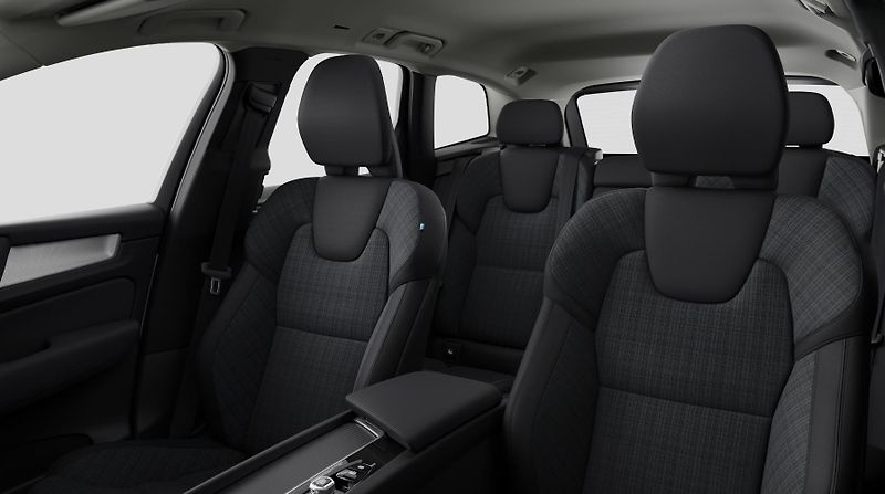 Volvo XC60 (2026) B5 AWD AUT ESSENTIAL - fotka 11 z 13