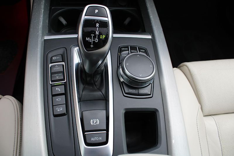 BMW X5 xDrive35i Bang&Olufsen Webasto - fotka 24 z 33