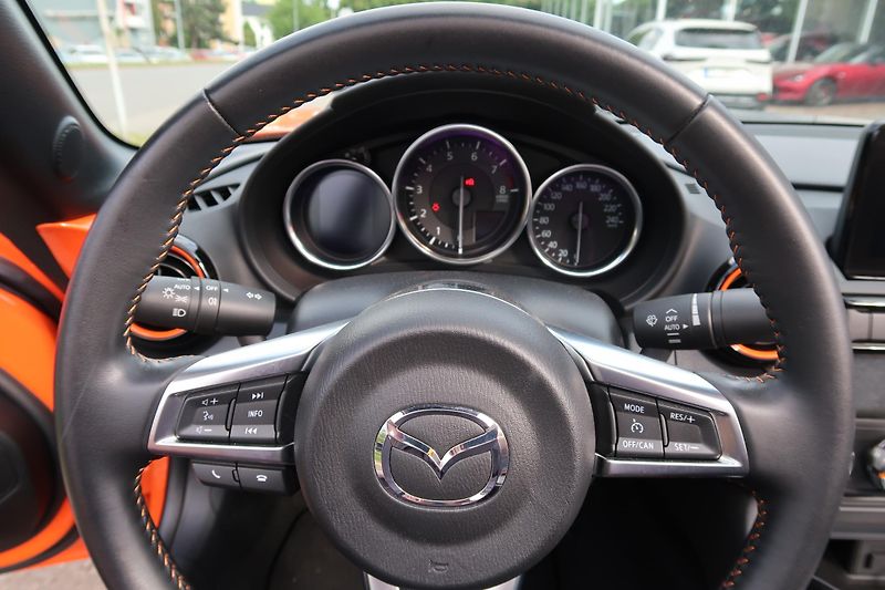 Mazda MX-5 2,0 G184 30th Anniversary - fotka 19 z 34