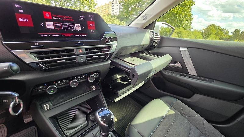 Citroën C4 (2021) FEEL, Odpočet DPH, serv. kniha - fotka 21 z 38