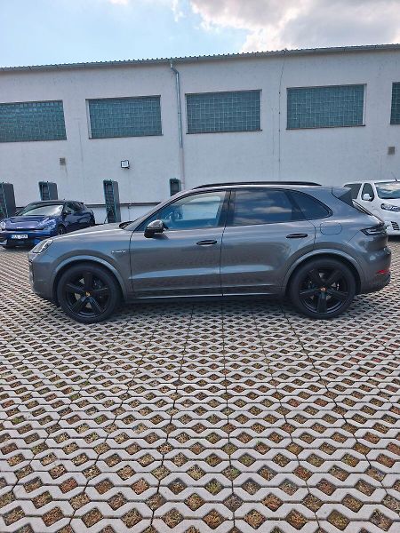 Porsche Cayenne (2025) S E-Hybrid*BOSE*HD-Matrix - fotka 4 z 26
