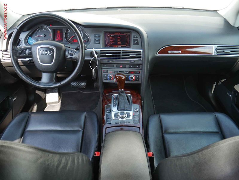 Audi A6 (2004) 3.0 TDi Quattro, AT, navi - fotka 8 z 21