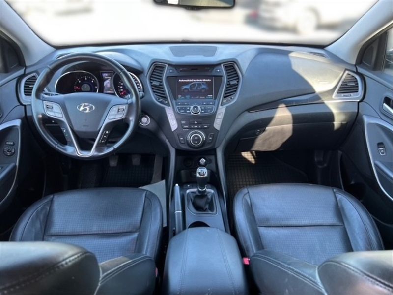 Hyundai Santa Fe 2,2 CRDI 4x4 Premium - fotka 8 z 25