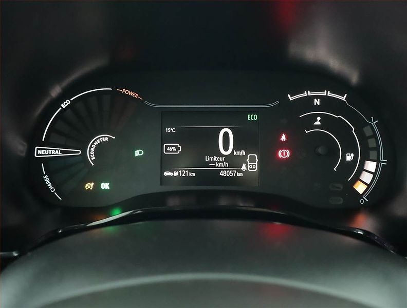 Dacia Spring (2023) Electric 65 (27 kWh), SoH 93% - fotka 11 z 18