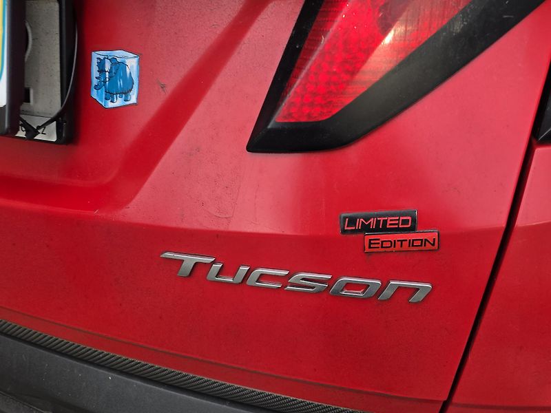 Hyundai Tucson 1.6-1.MAJITEL-V ZÁRUCE-TAŽNÉ - fotka 9 z 14