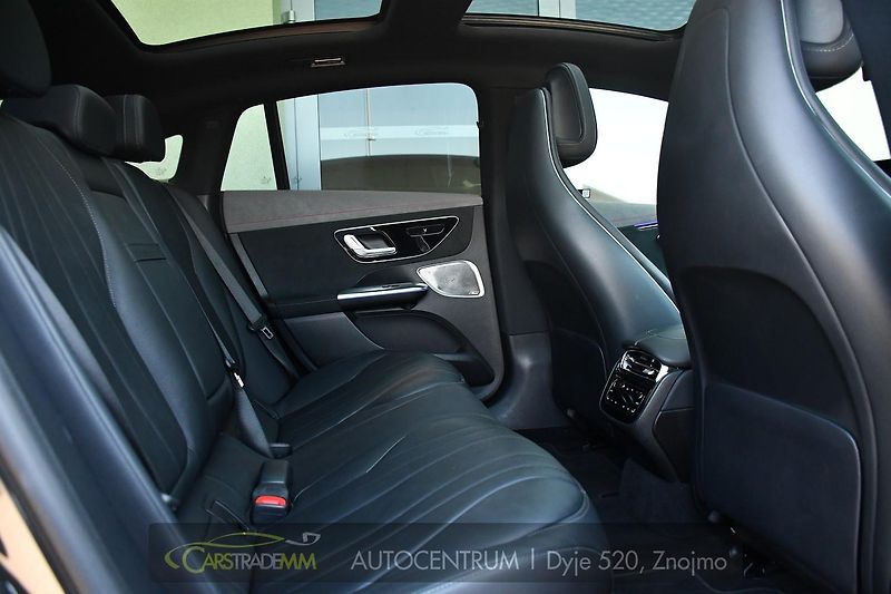 Mercedes-Benz EQE 350 4MATIC - fotka 23 z 52