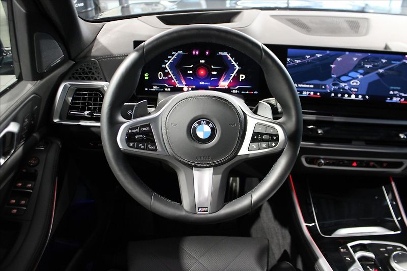 BMW X5 xDrive30d M Sport Pro DAProf/3 - fotka 19 z 43