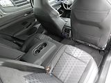 Volkswagen Golf Variant R-Line People 2,0 TDI - náhled 26