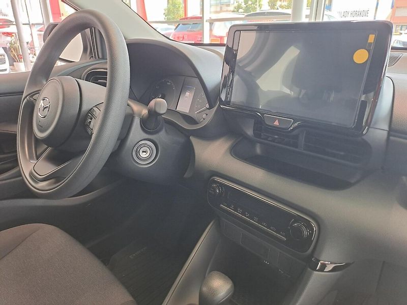 Mazda 2 (2024) 1,5 Hybrid 68 kW - fotka 9 z 12