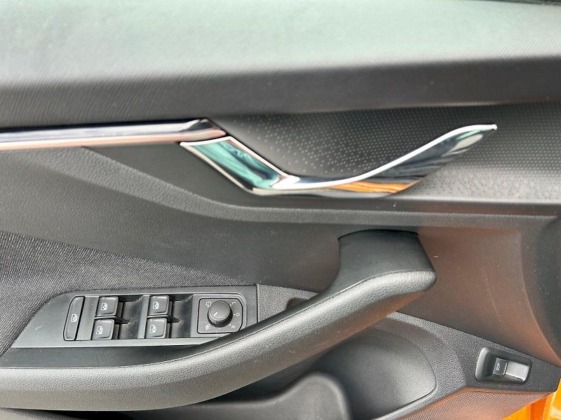 Škoda Kamiq (2026) Top Selection 1.5 TSI 110 kW D - fotka 16 z 35