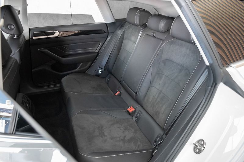 Volkswagen Arteon Shooting Brake 1.5 TSI ELEGANCE*DPH*ČR 1.MAJ* - fotka 13 z 35