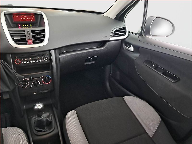 Peugeot 207 (2007) 1.4 VTi, nová STK, Tažné - fotka 8 z 15