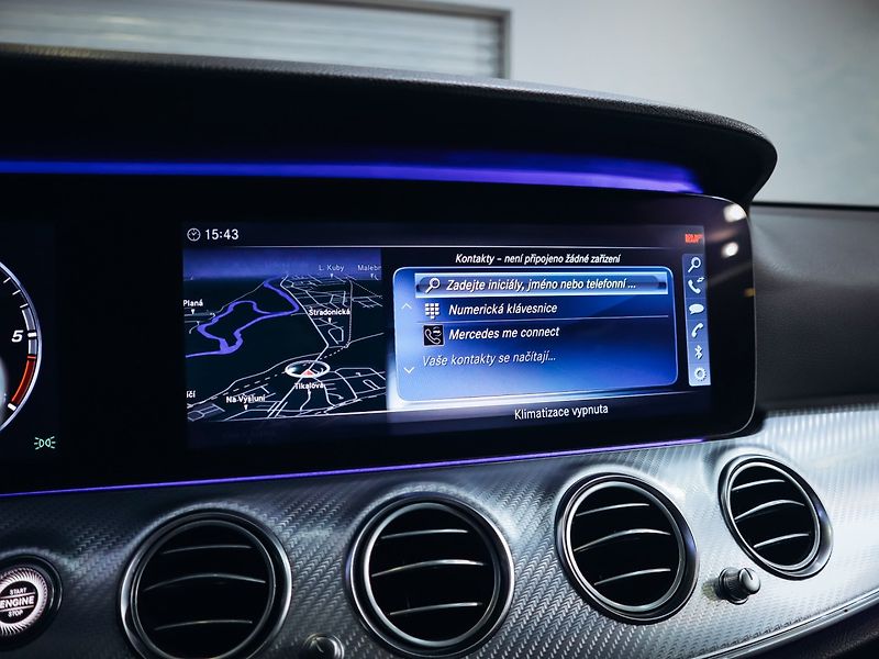 Mercedes-Benz Třídy E E 220d 4MATIC, All-Terrain - fotka 15 z 27