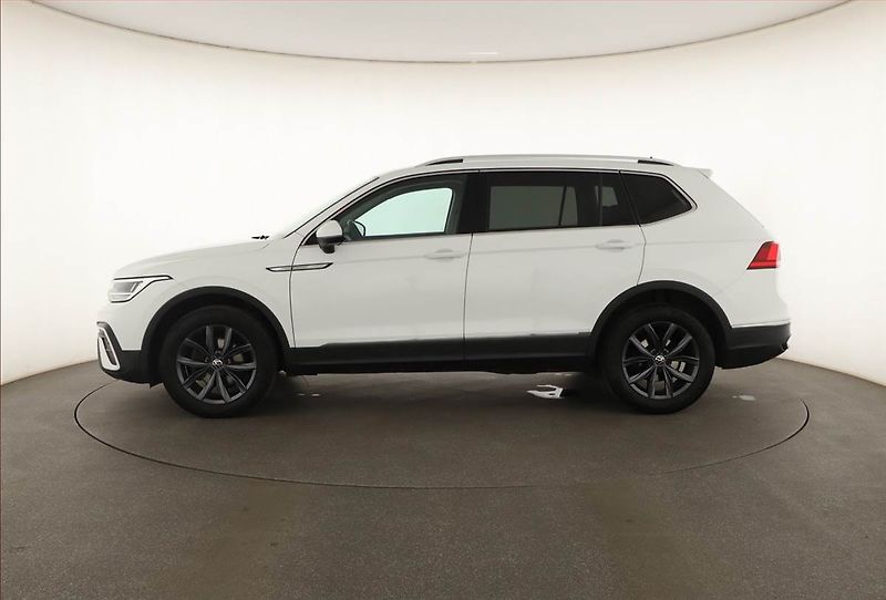 Volkswagen Tiguan Allspace (2023) Life 2.0 TDI - fotka 3 z 16