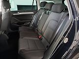 Volkswagen Passat Variant (2023) 2.0 TDI (110kW/150k) DSG, Busi - náhled 9