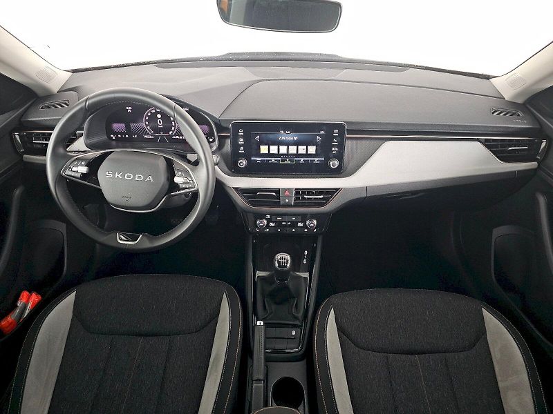 Škoda Kamiq (2025) 1.0TSI 85kW TOP SELECTION MATR - fotka 8 z 25