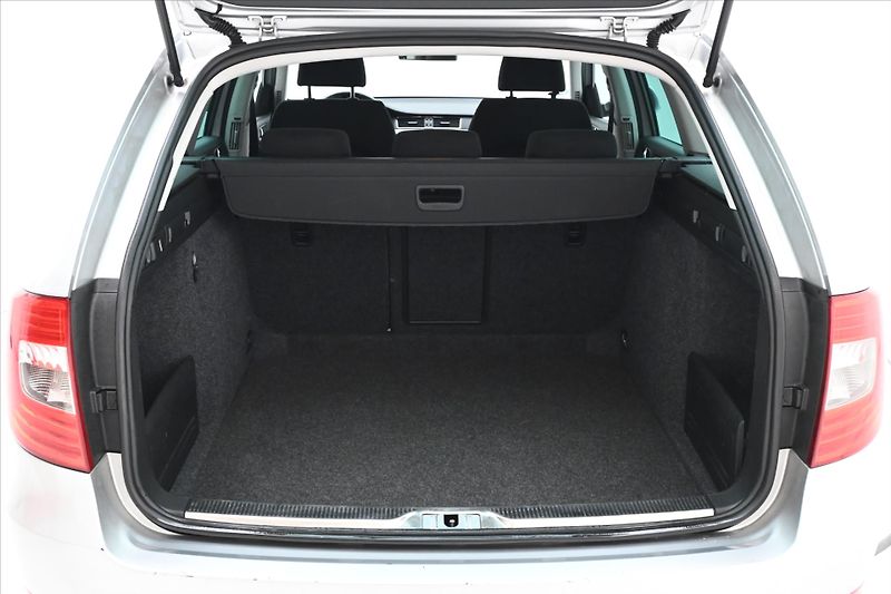 Škoda Superb 2,0 TDI 103 kW Ambition Servis - fotka 10 z 28