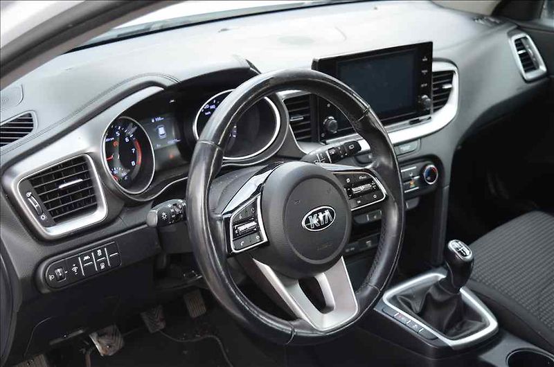 Kia Ceed (2021) KOMBI 1,5 - fotka 11 z 19