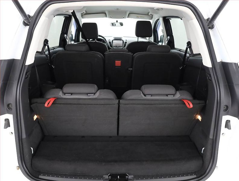 Ford Grand C-MAX (2017) 2.0 TDCi, 7 míst, Navi - fotka 17 z 20