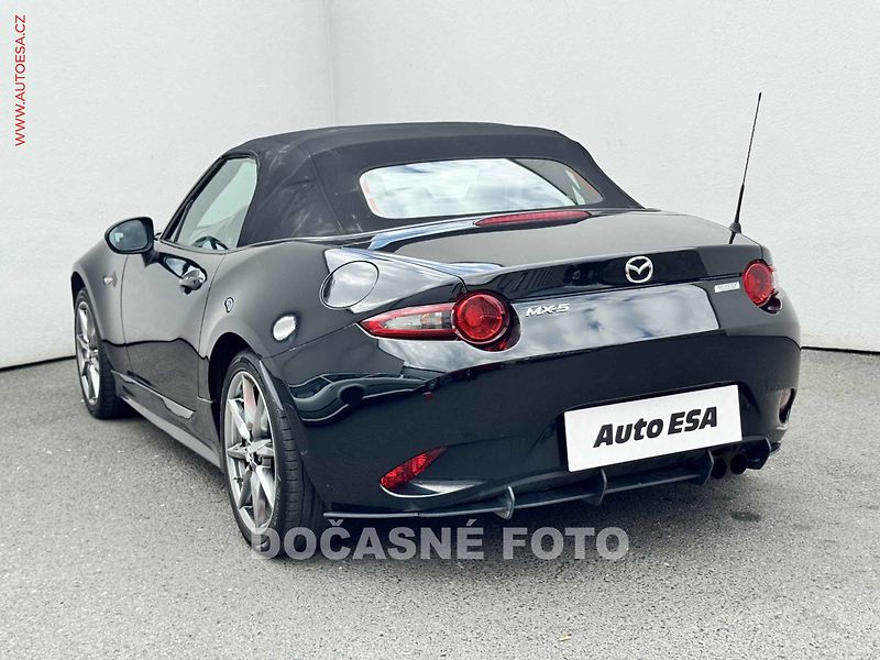 Mazda MX-5 (2015) 2.0i, Navi, LED, kůže - fotka 6 z 12