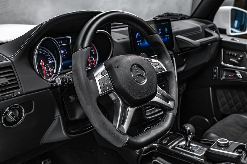 Mercedes-Benz Třídy G 4x4 2 AMG Designo Carbon - fotka 19 z 29