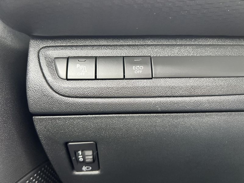 Peugeot 2008 1.2i KAMERA PŮVOD ČR 1.MAJ. - fotka 13 z 44