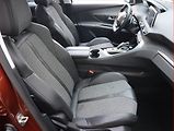 Peugeot 3008 (2019) 1.2 PureTech, Automat - náhled 9