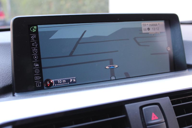 BMW Řada 4 420d xDrive - fotka 15 z 21